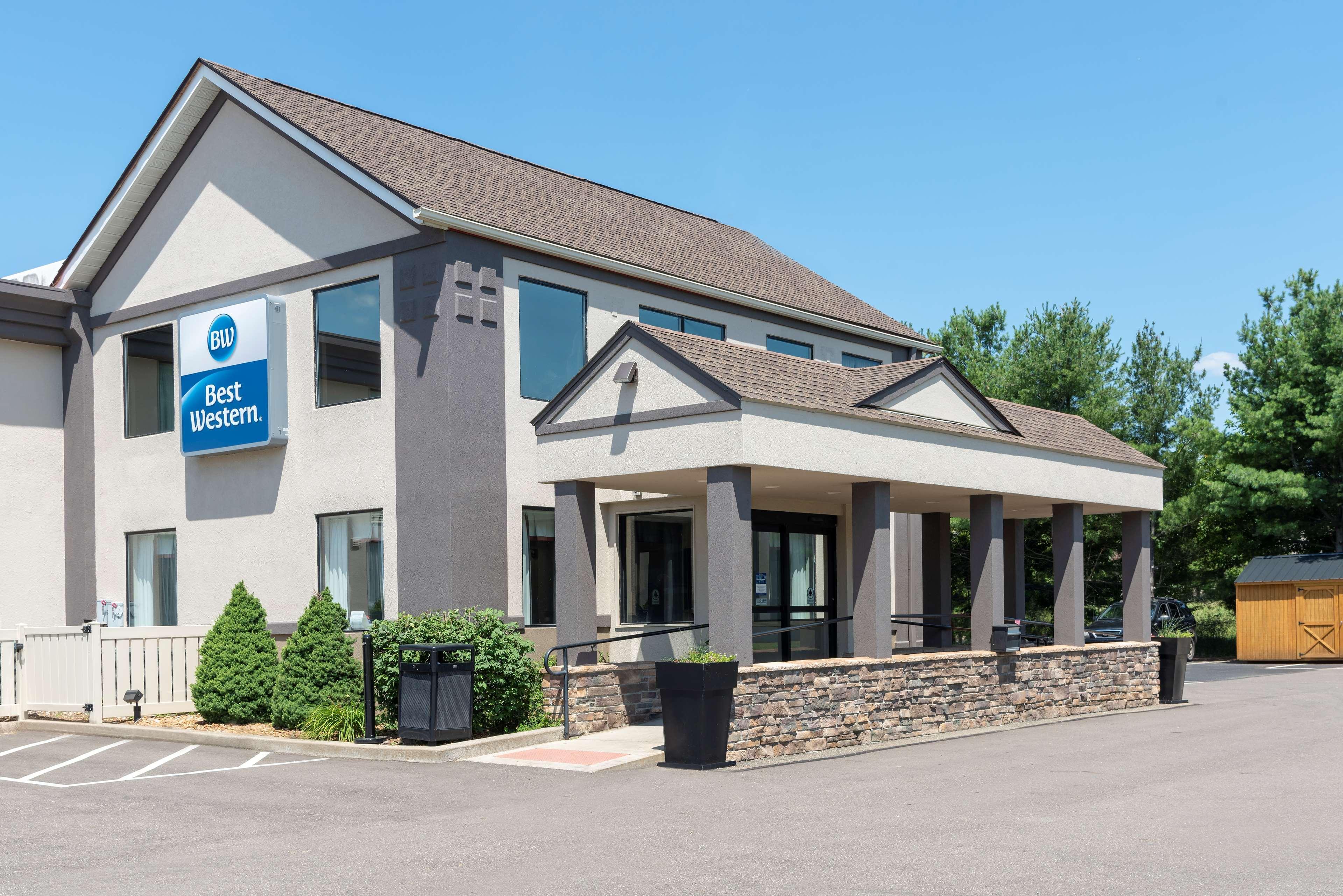 Best Western Dutch Valley Inn New Philadelphia Exterior photo